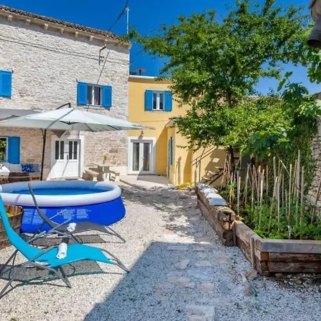 Casa Di Pietra Matelici *