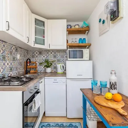 Casa Di Pietra Matelici 빌라 Divšići