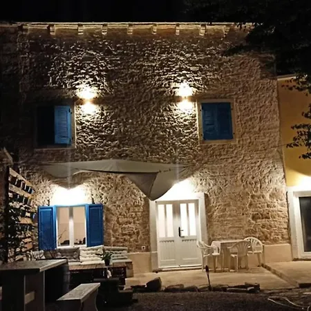 Casa Di Pietra Matelici Divšići