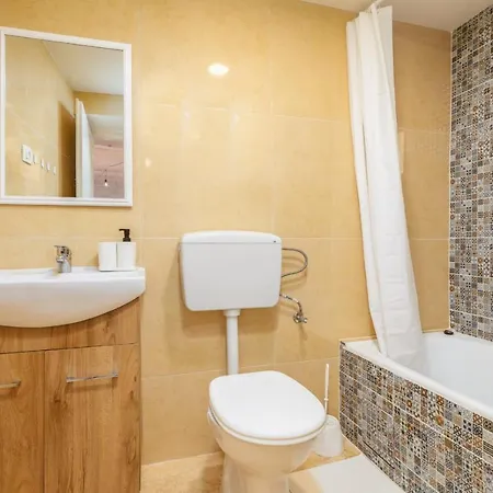 Villa Casa Di Pietra Matelici Divšići