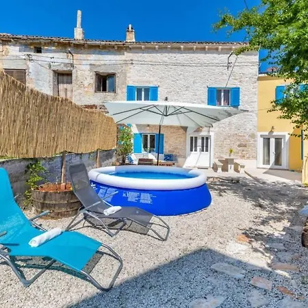 Casa Di Pietra Matelici Divšići
